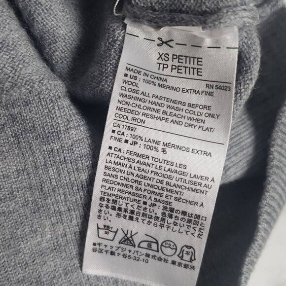 Banana Republic Merino Wool Gray Cardigan Sweater - Picture 8 of 8